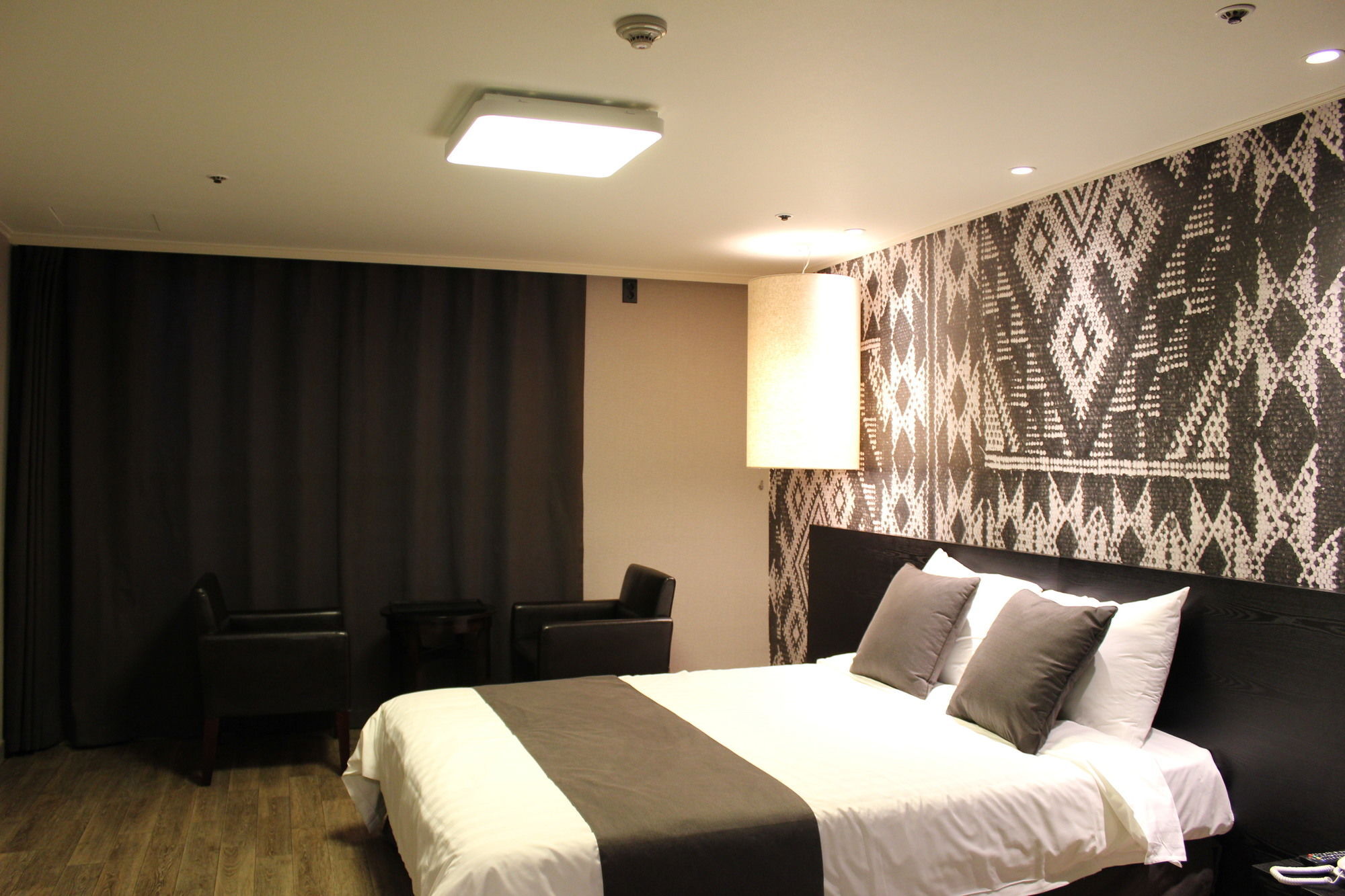 Bears Town Hotel Pocheon Exterior photo