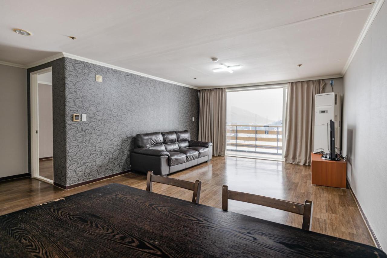 Bears Town Hotel Pocheon Exterior photo